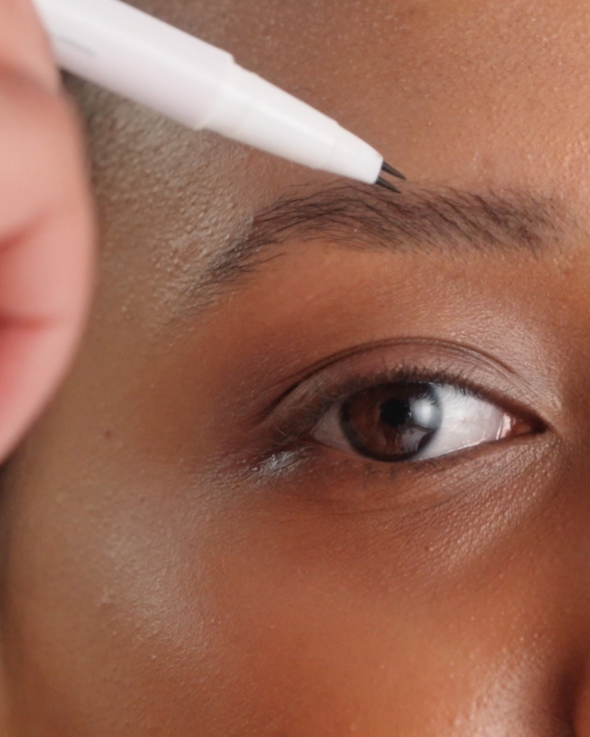 Perfect Eye Eyebrow Pen Twin Thin Caramel video thumbnail