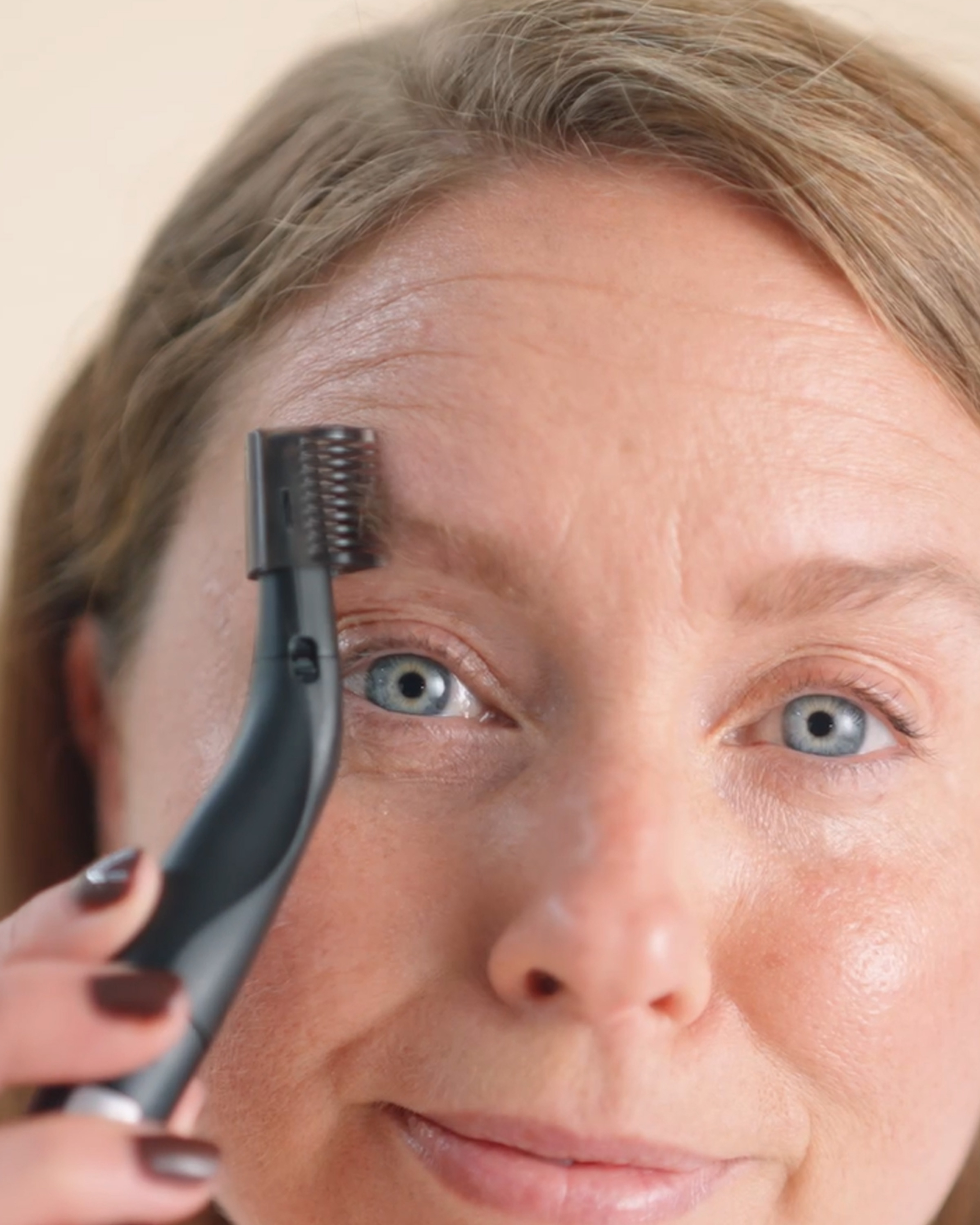 Eyebrow Trimmer video thumbnail